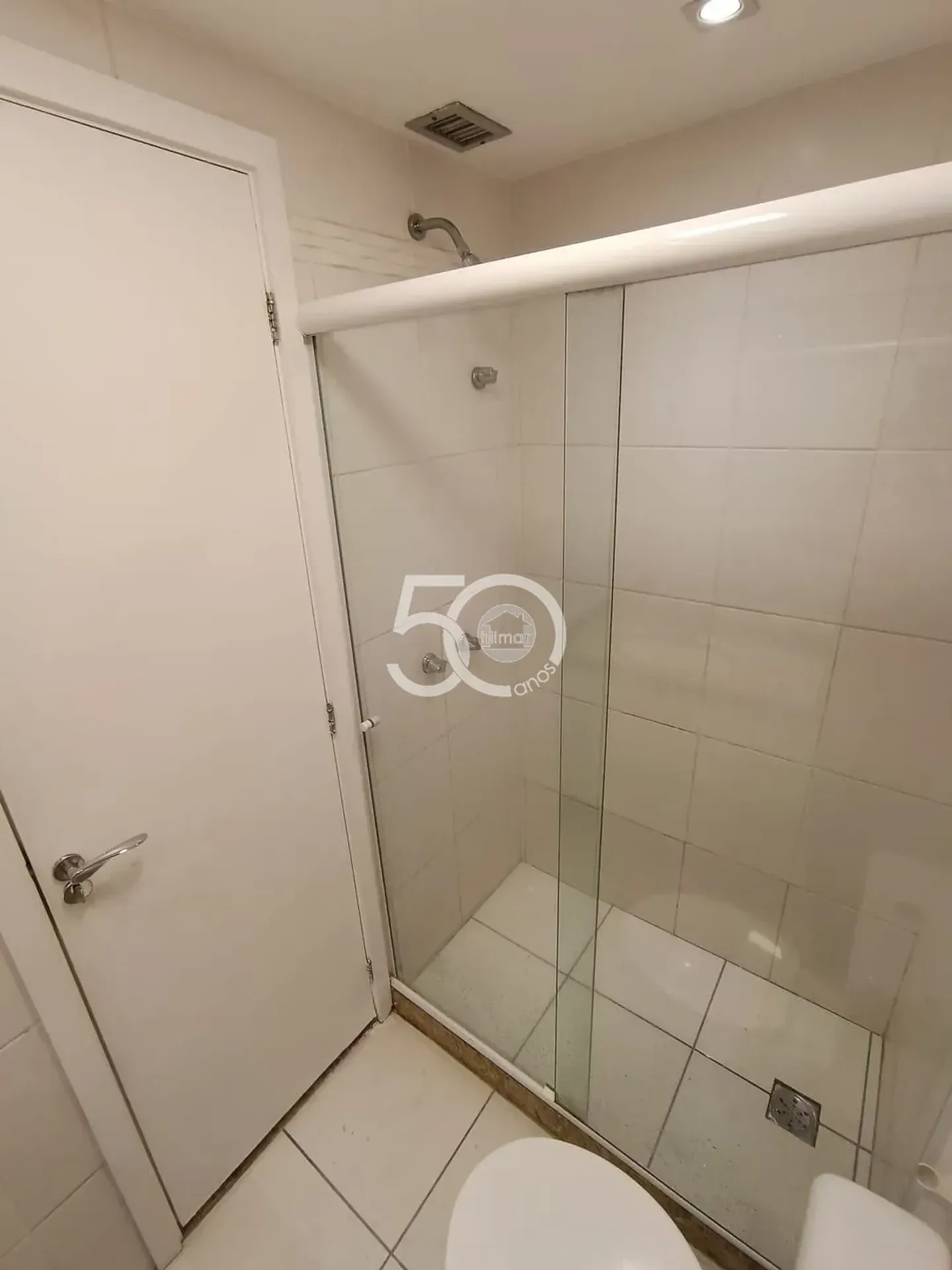 69 m² apartment with 2 bedrooms, balcony and 1 en-suite — photo 43
