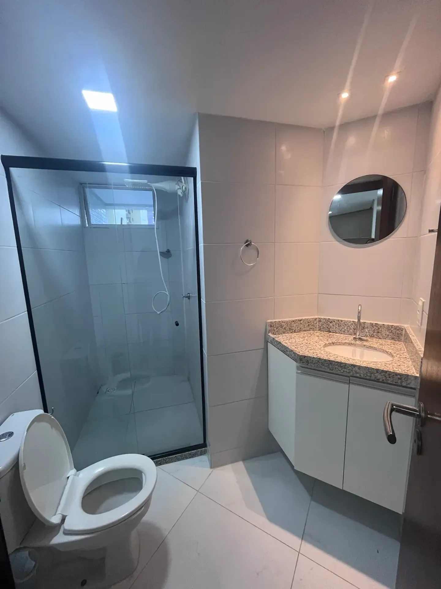 Квартира на 5 поверсі з 2 місцями паркування та 2 ванними — photo 10