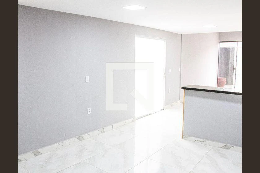 Rental house with 4 bedrooms and 250 m² open-plan kitchen — photo 22