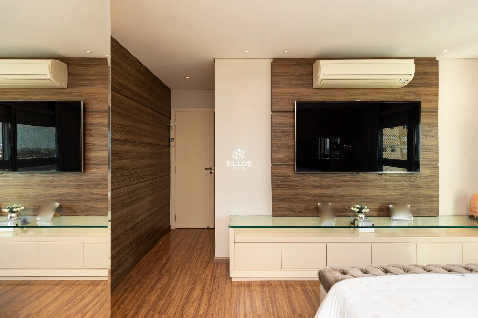 Квартира 321 м² з 3 спальнями-сюїтами і 4 паркомісцями — photo 19