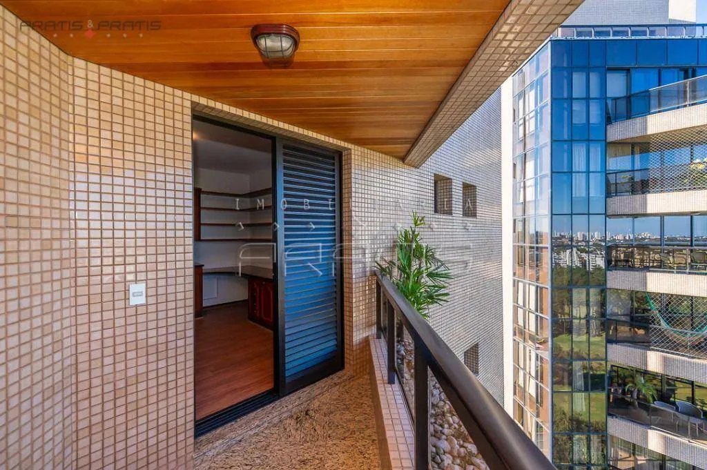 350 m² 3-bedroom apartment with a private BBQ balcony — photo 25