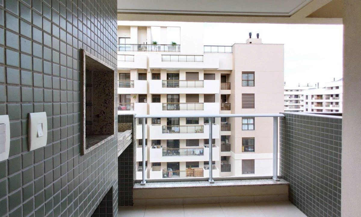 Квартира 53 м² з видом на гори та балконом із грилем — photo 19