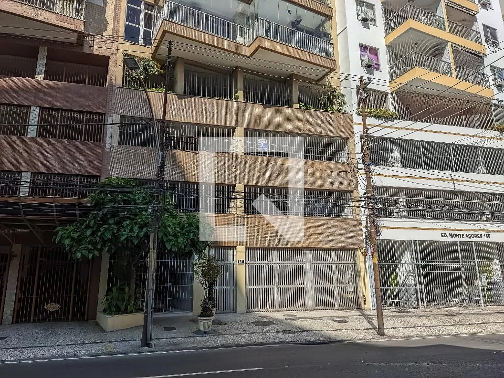 3-bedroom apartment with a mountain view in Rio de Janeiro — photo 88