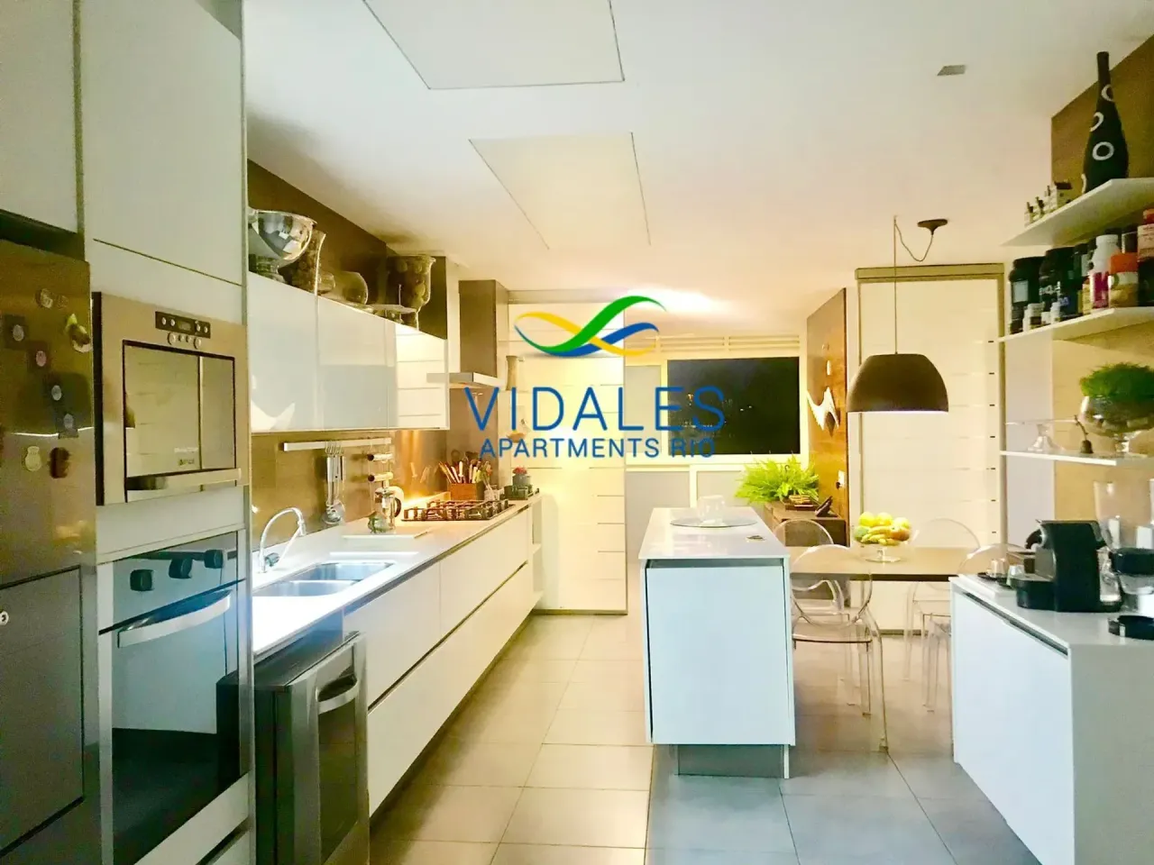 Furnished apartment with an open-plan kitchen and 5 bedrooms — photo 20