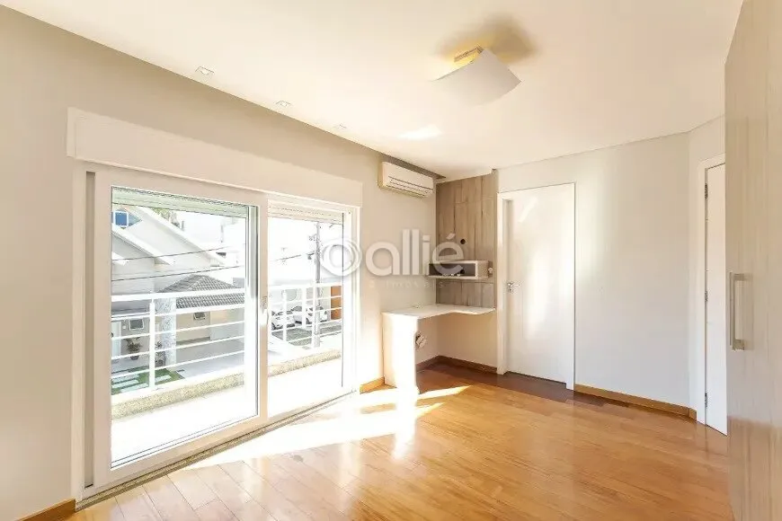 House with 4 en-suite rooms and 4 parking spots — photo 31