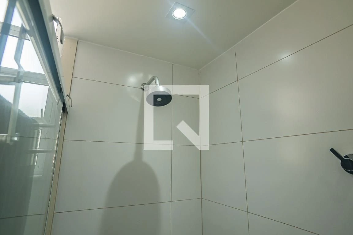 Furnished 2-bedroom apartment with en-suite bathrooms and open kitchen — photo 69