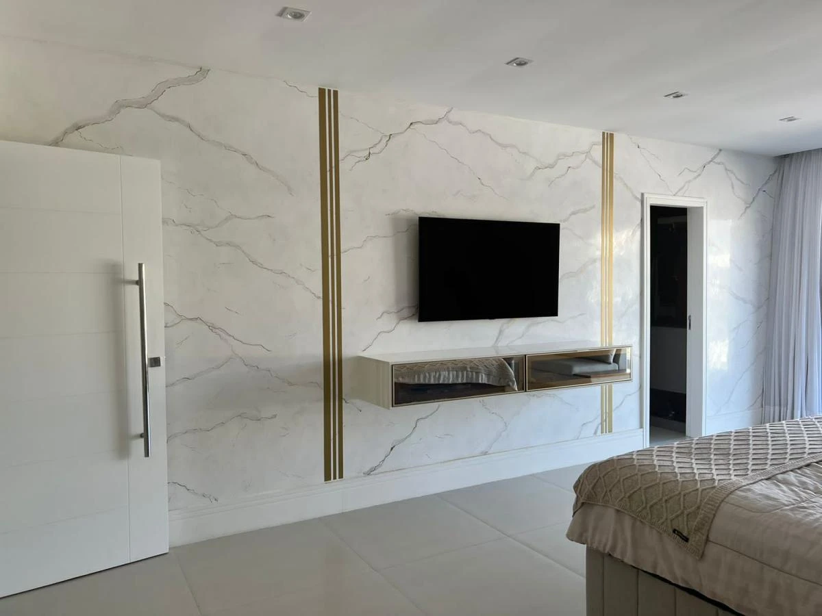 600 m² house with 4 en-suite bedrooms and 3 parking spots — photo 8