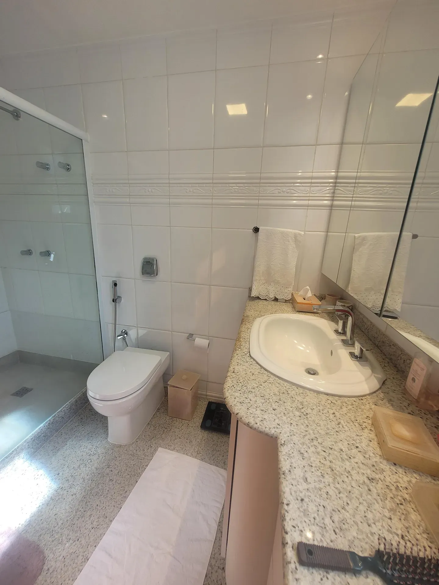 Duplex apartment with 4 bedrooms and 3 bathrooms — photo 23