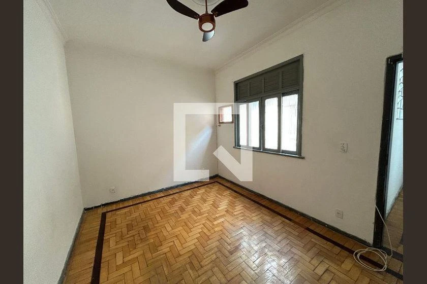 Деревянный пол или ламинат и 2 спальни: дом 80 м² — photo 18