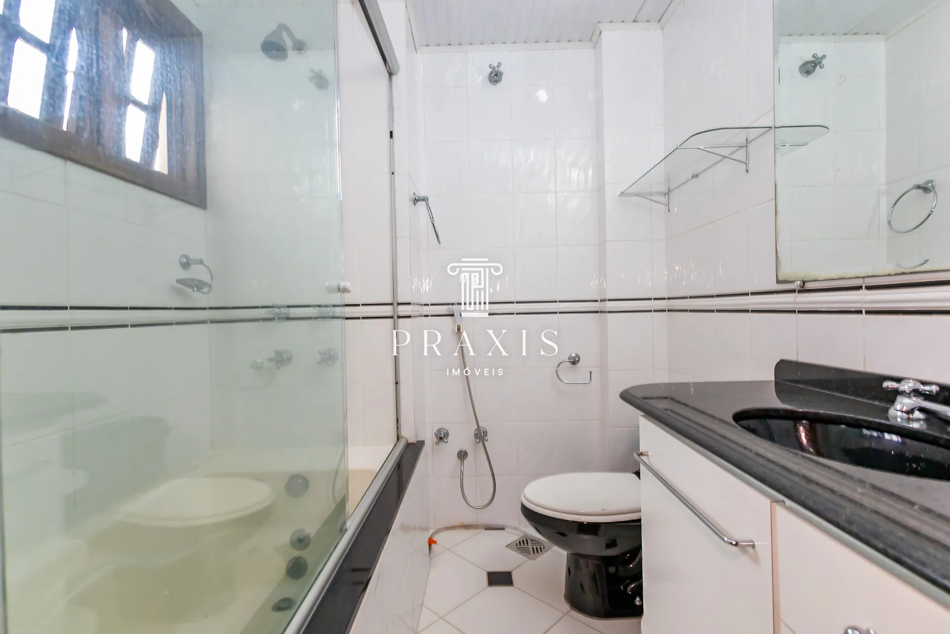 207 m² house with 5 bedrooms, 2 suites and 2 parking — photo 88