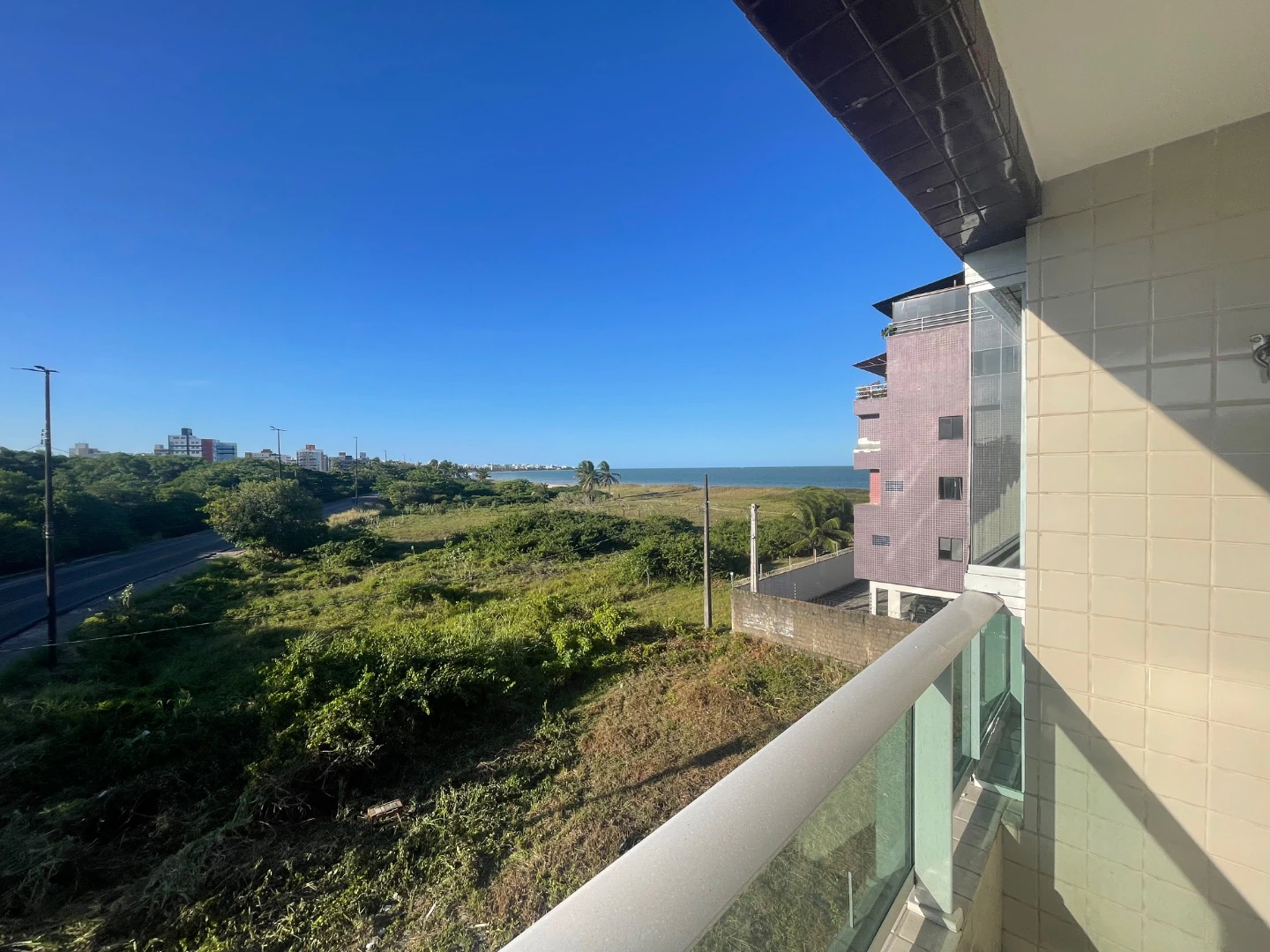 One-bedroom apartment with a water view in João Pessoa — photo 39