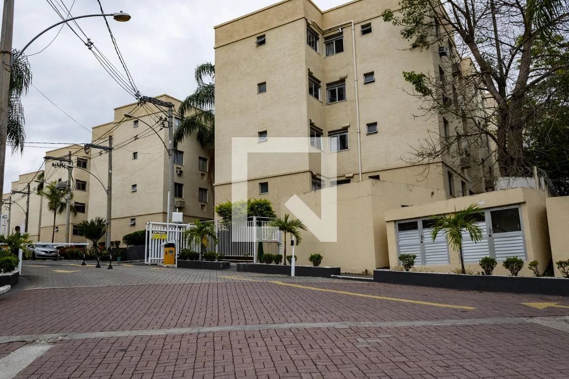 Apartamento com 2 quartos, 1 banheiro e varanda — photo 44