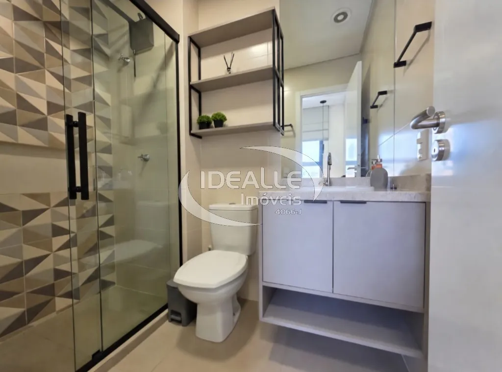 One-bedroom apartment with a dryer — photo 15