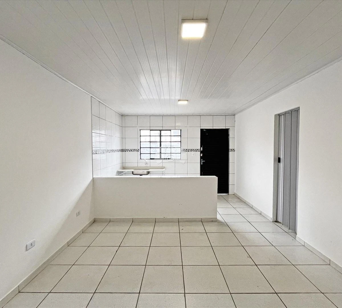 34 m² studio in Curitiba — photo 6