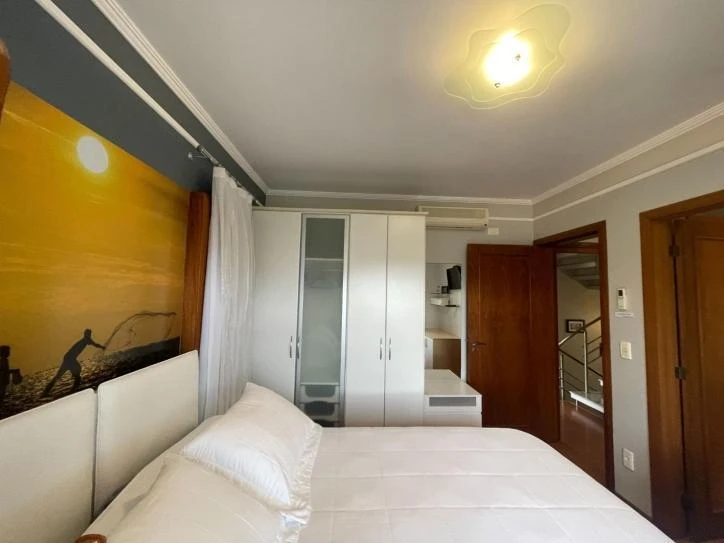 Ванна и 6 спален: дом 320 м² — photo 14