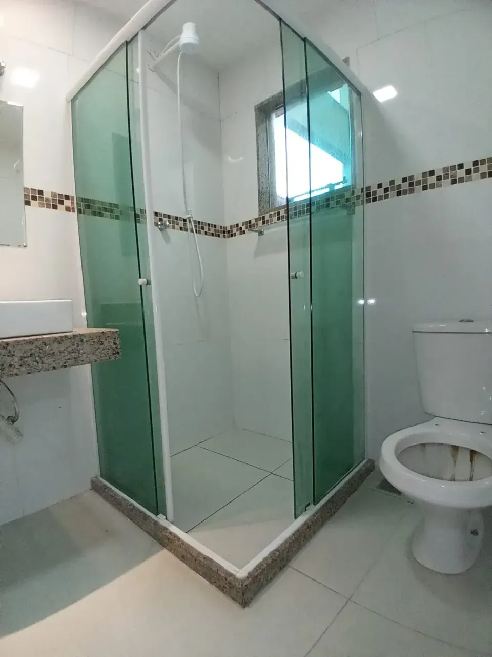 2-bedroom apartment with 1 parking space and 1 bath — photo 4
