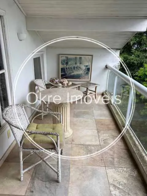 Casa com 6 quartos e 950 m², 2 vagas e cozinha fechada — photo 30