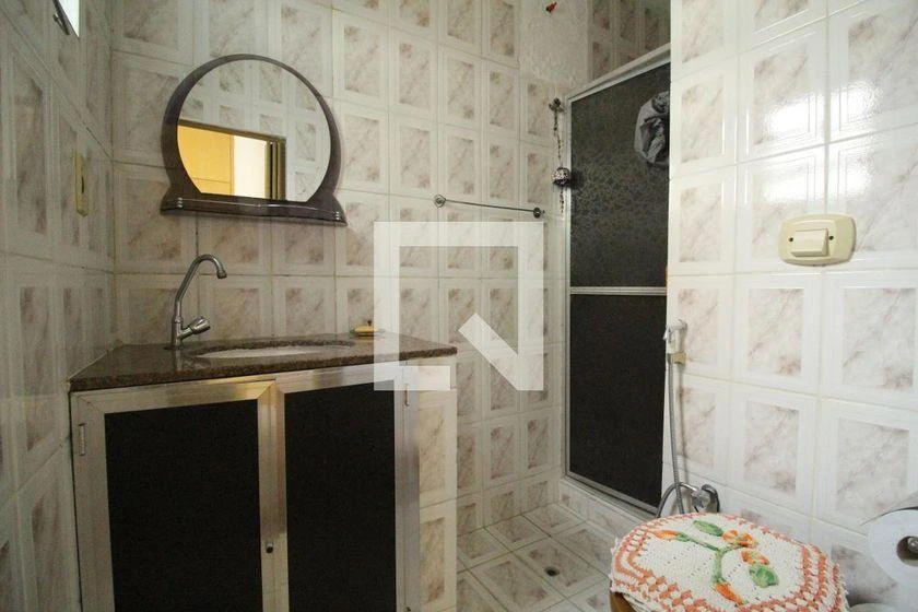 Rental house with 6 bedrooms and 3 en-suite, 599 m² — photo 36