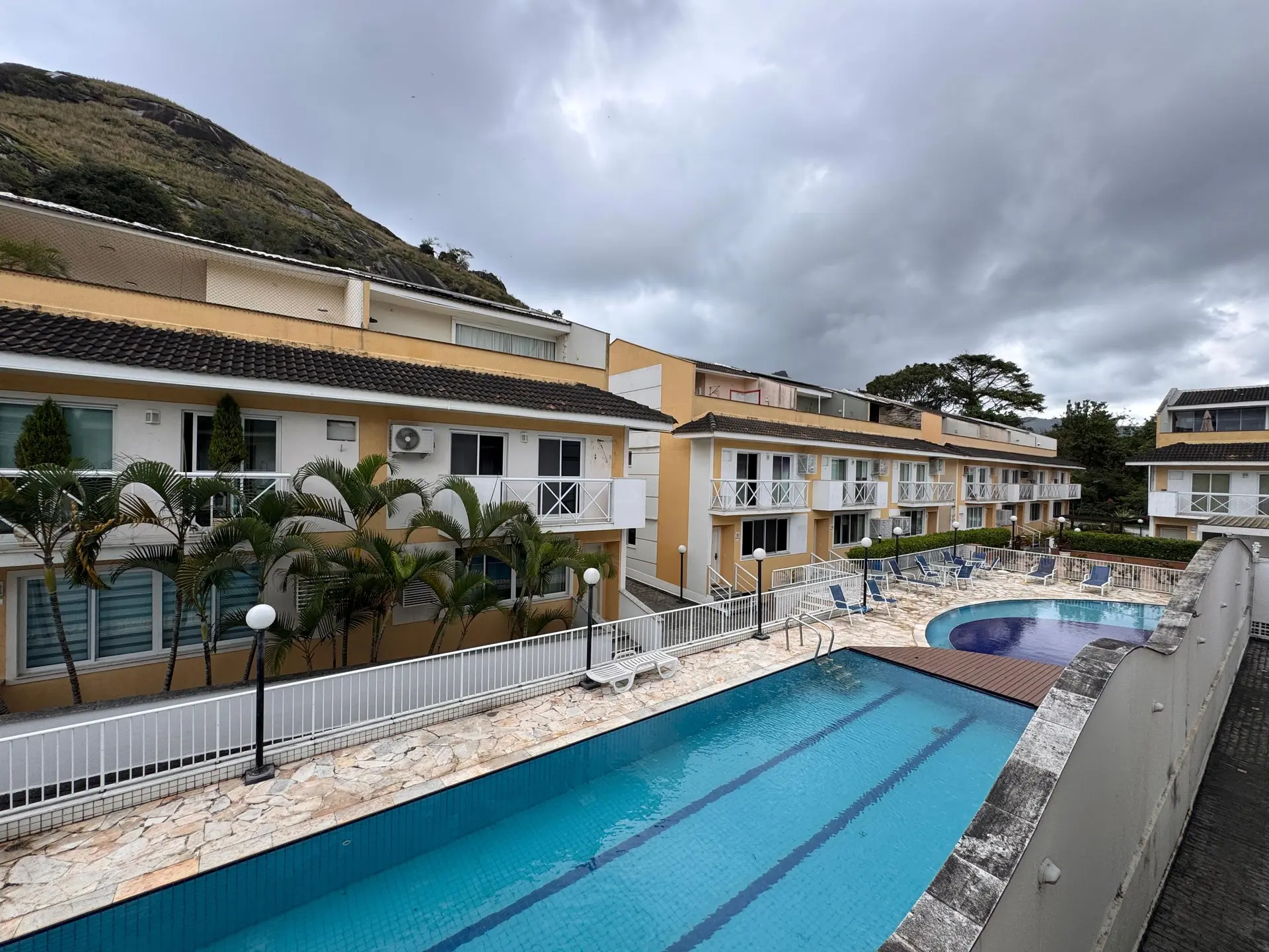 4-bedroom apartment with balcony and private BBQ grill — photo 18