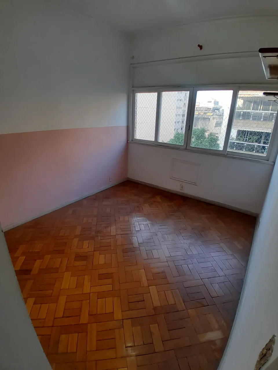 Unfurnished apartment with 2 bedrooms and 1 bathroom — photo 13