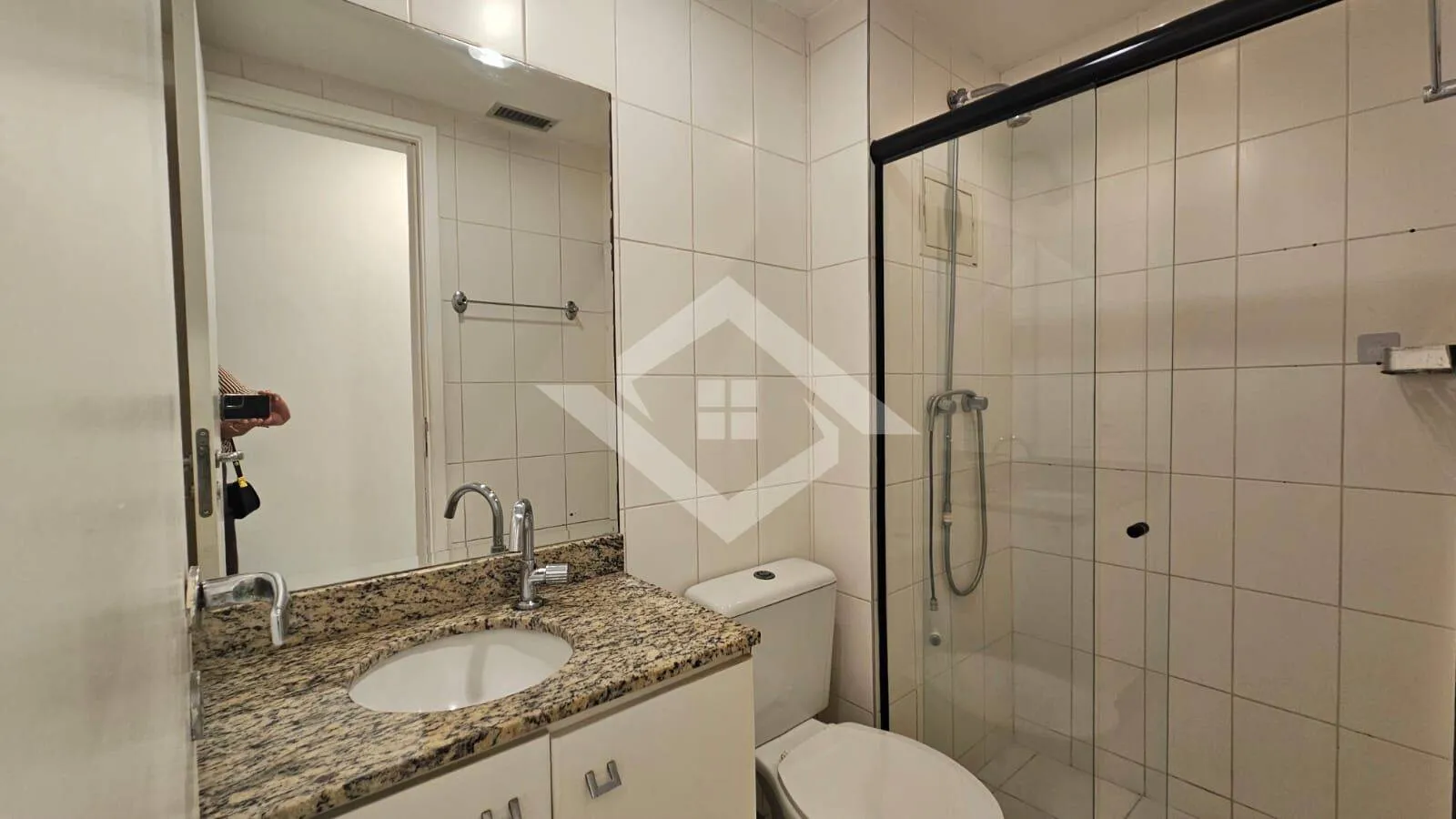2-bedroom apartment with en-suite and a gas kitchen — photo 7