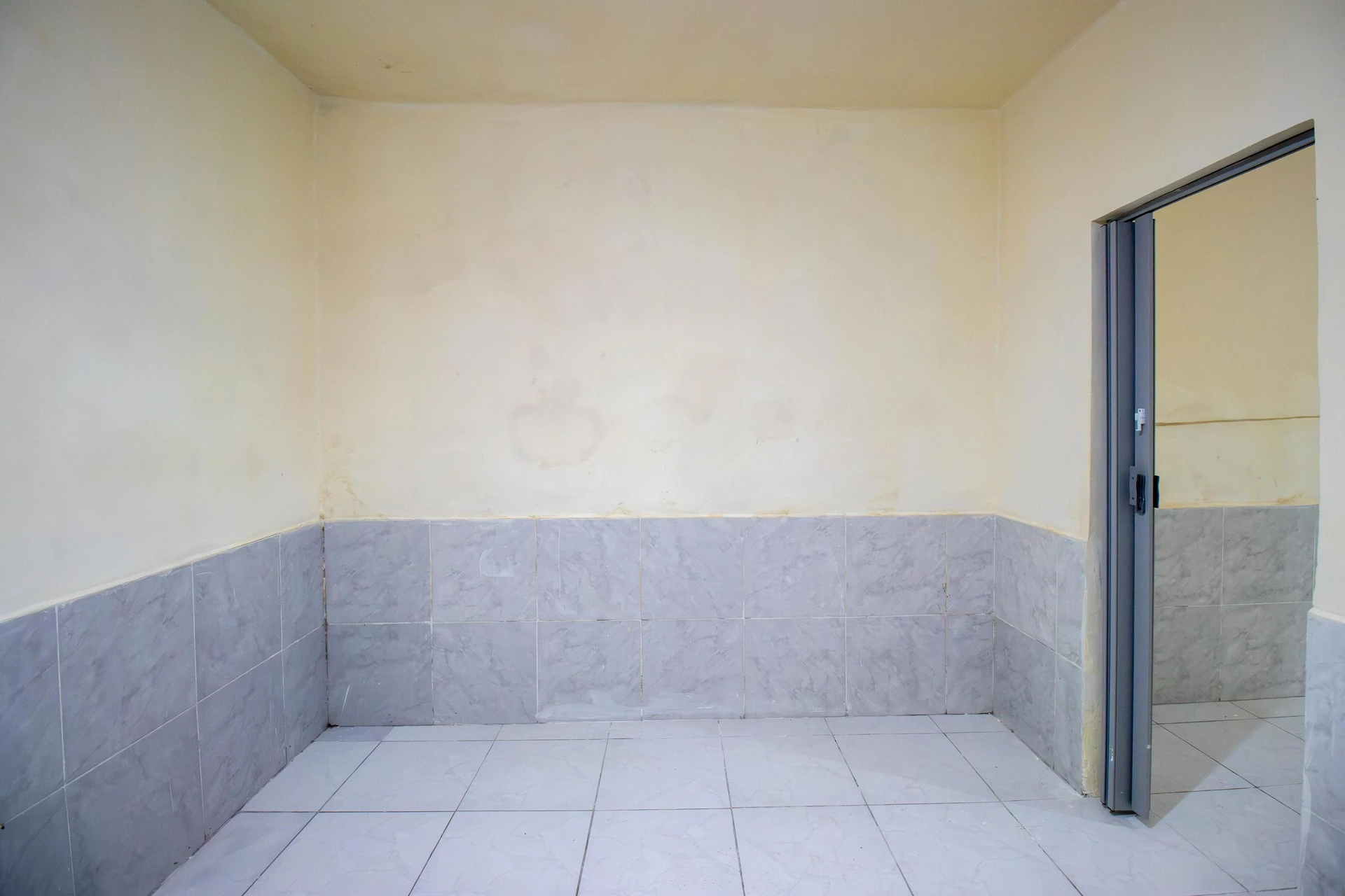 House with 1 bedroom and 1 bathroom, no parking — photo 16