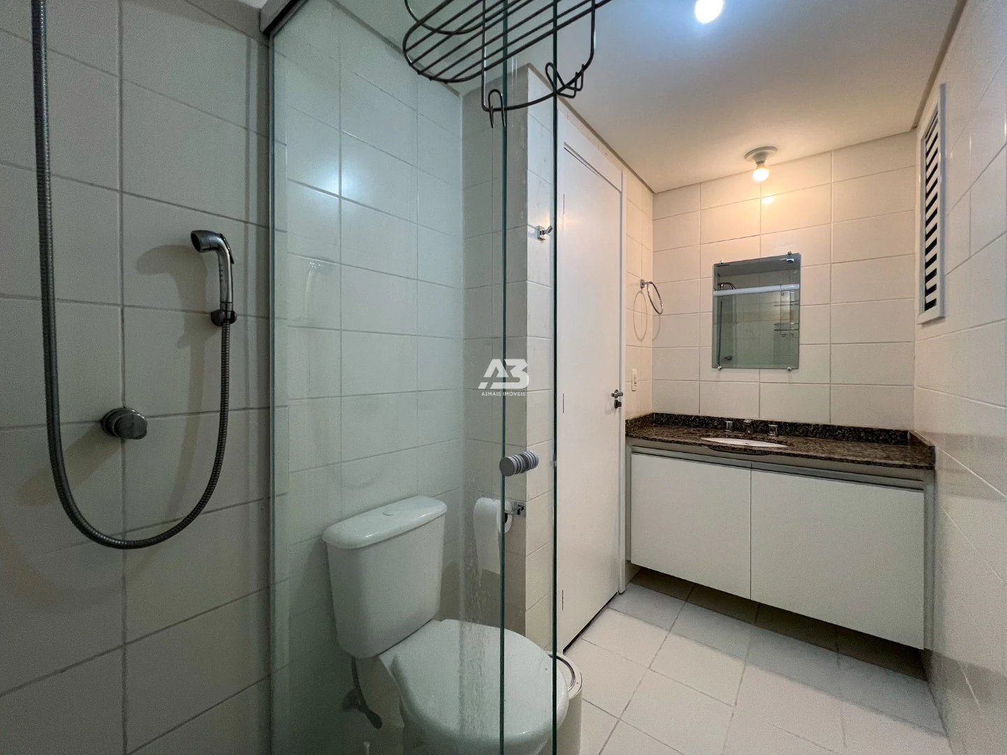Furnished 2-bedroom apartment with open kitchen — photo 7