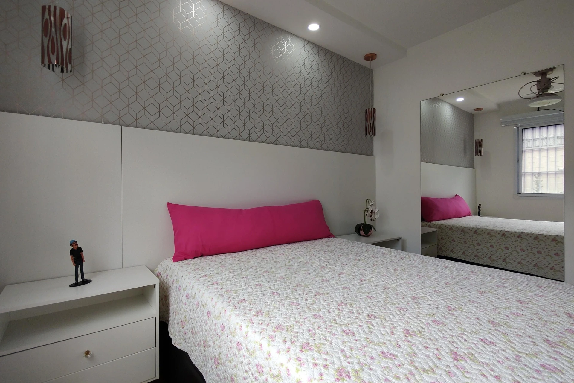 2-bedroom apartment with a glass-enclosed balcony — photo 62