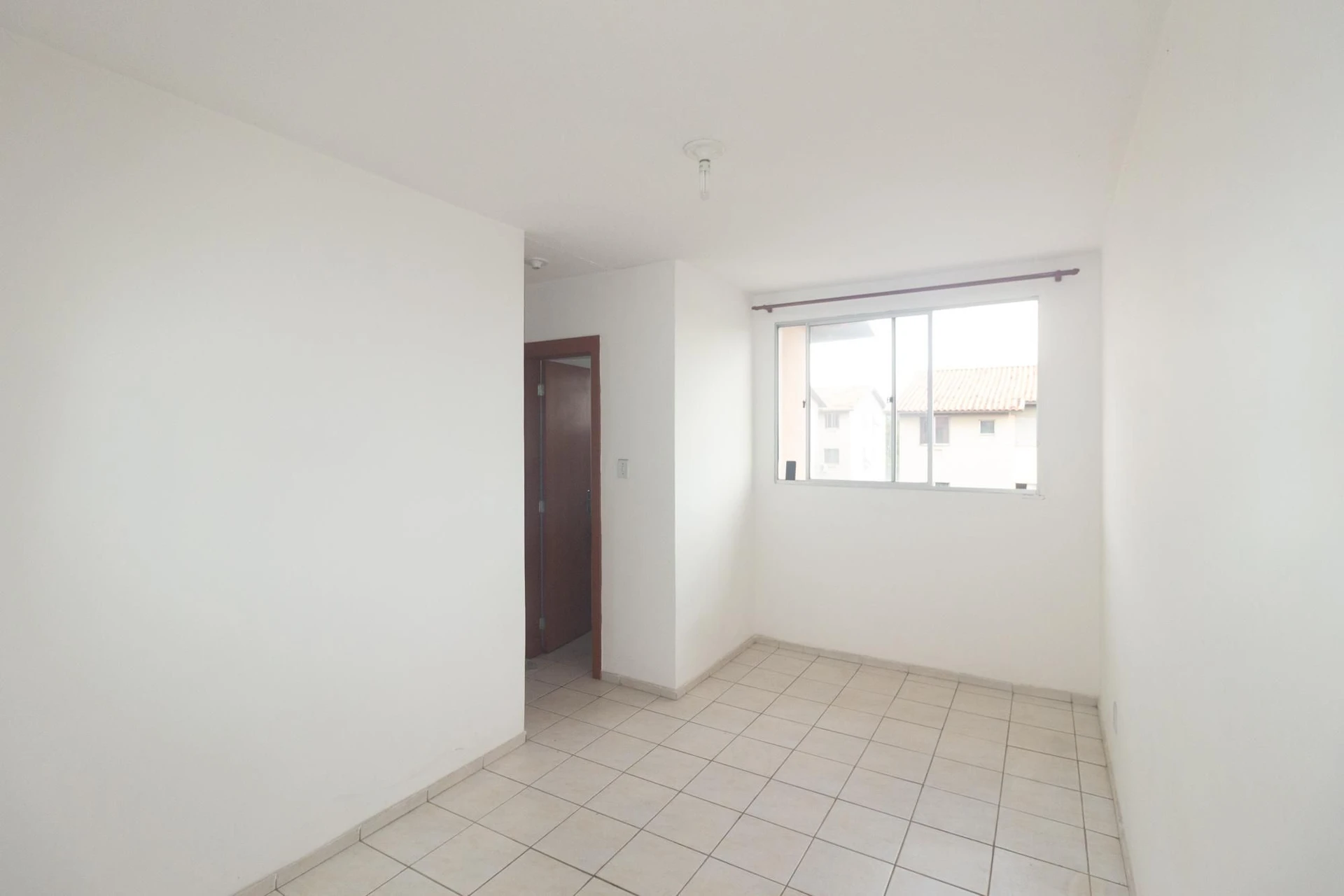 2-bedroom apartment with a closed kitchen and gas stove — photo 13