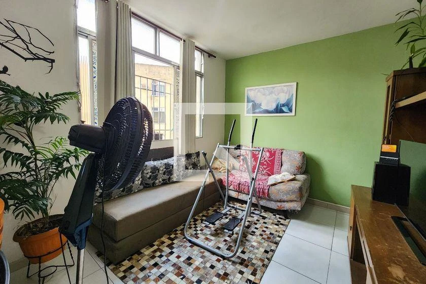 52 m² apartment with a home office and a washing machine