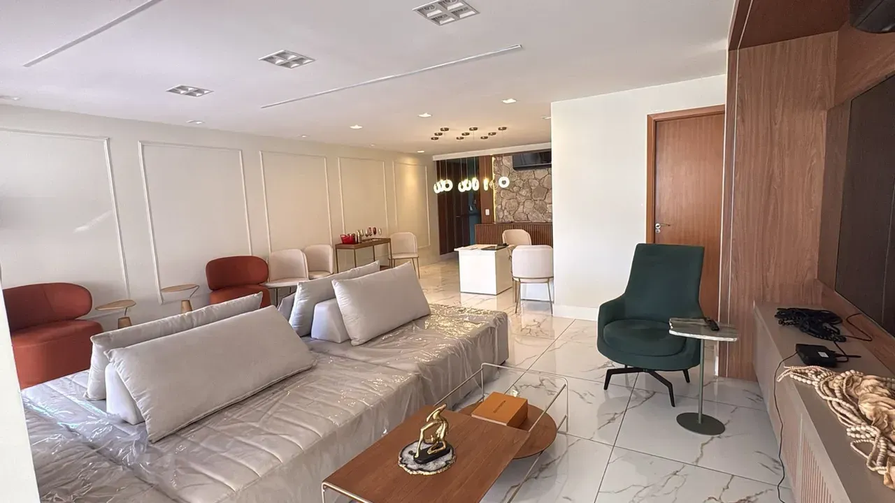 Furnished 151 m² apartment with 3 bedrooms and integrated kitchen