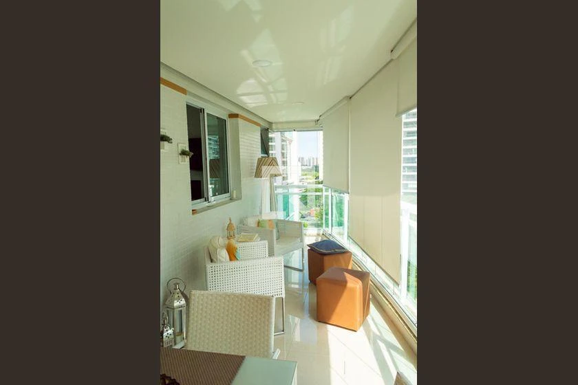 3 en-suite bedroom rental with 127 m² and 2 parking spots — photo 3