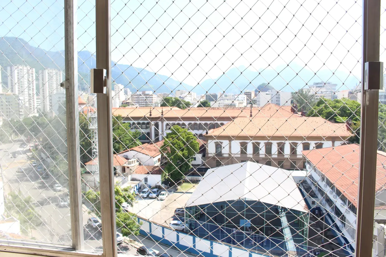 Apartamento de 2 quartos com cozinha fechada e suíte — photo 14