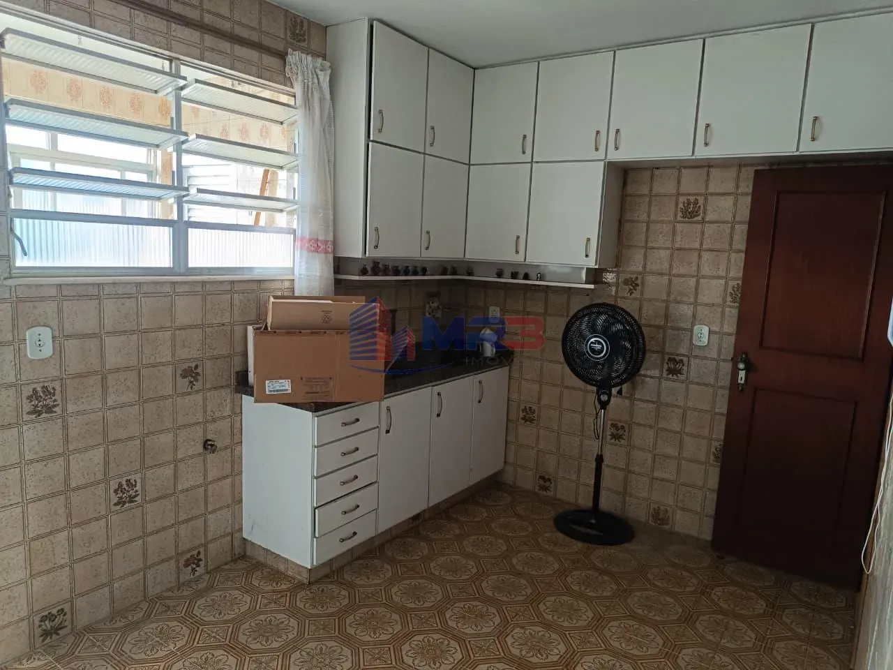Furnished apartment with 3 bedrooms and a balcony — photo 2