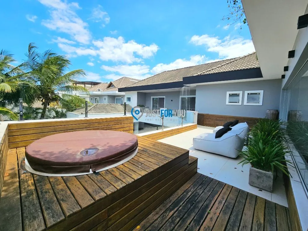 Casa com 4 dormitórios e 5 banheiros, 650 m² — photo 39