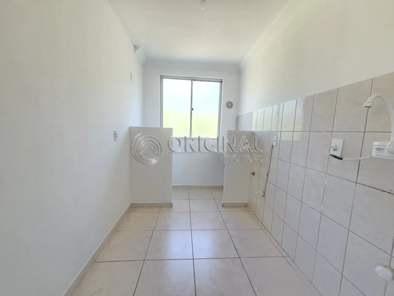 2-bedroom apartment with a closed-off kitchen — photo 5