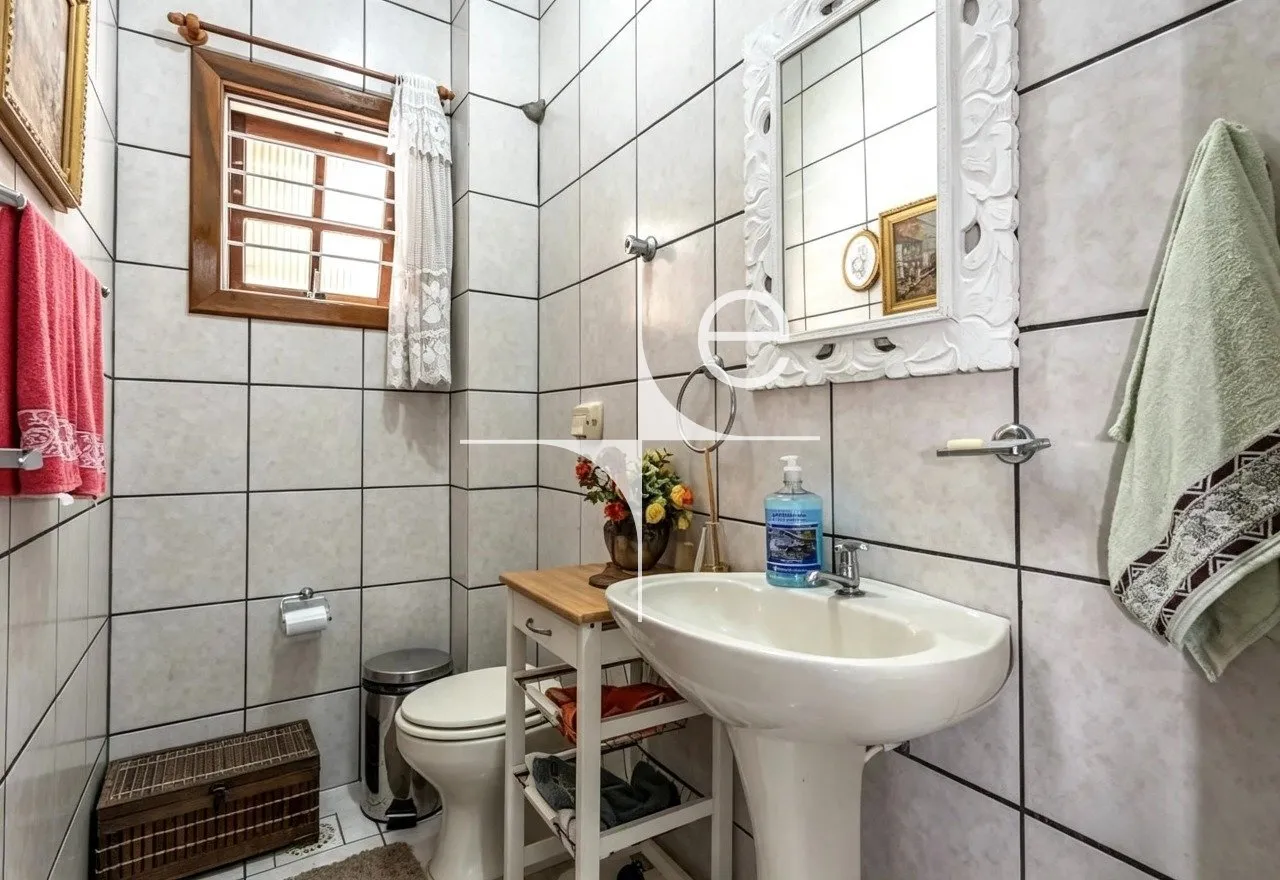 Furnished house with 5 en-suite bedrooms and shared pool — photo 24