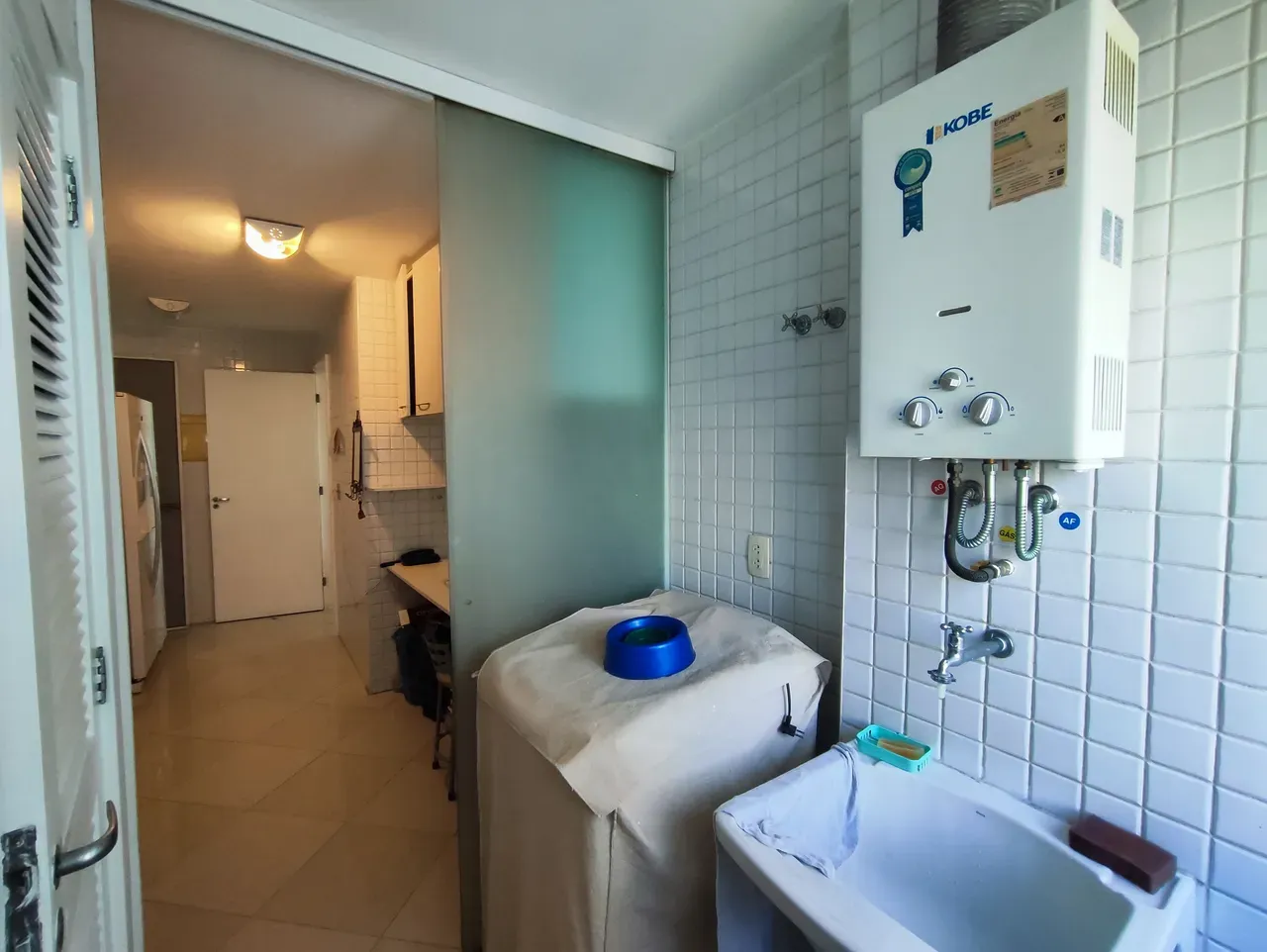 Apartamento mobiliado de 103 m² com varanda envidraçada — photo 33