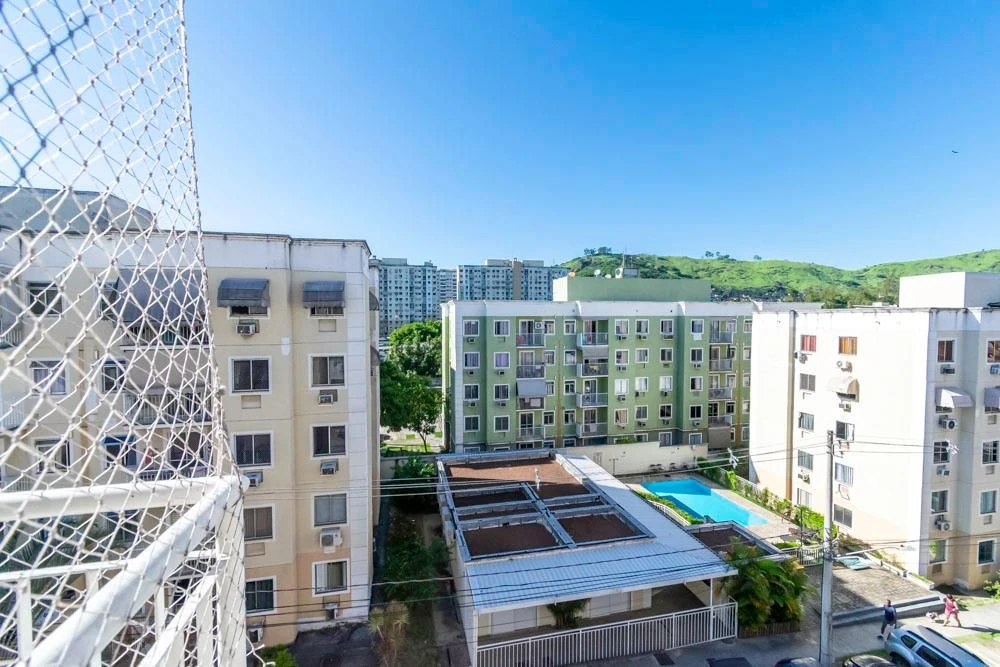 Apartamento de 2 quartos em condomínio com piscina — photo 3