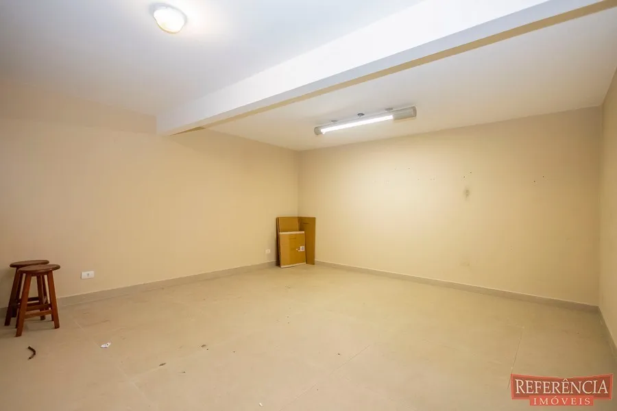House, 550 m², with a walk-in closet — photo 62