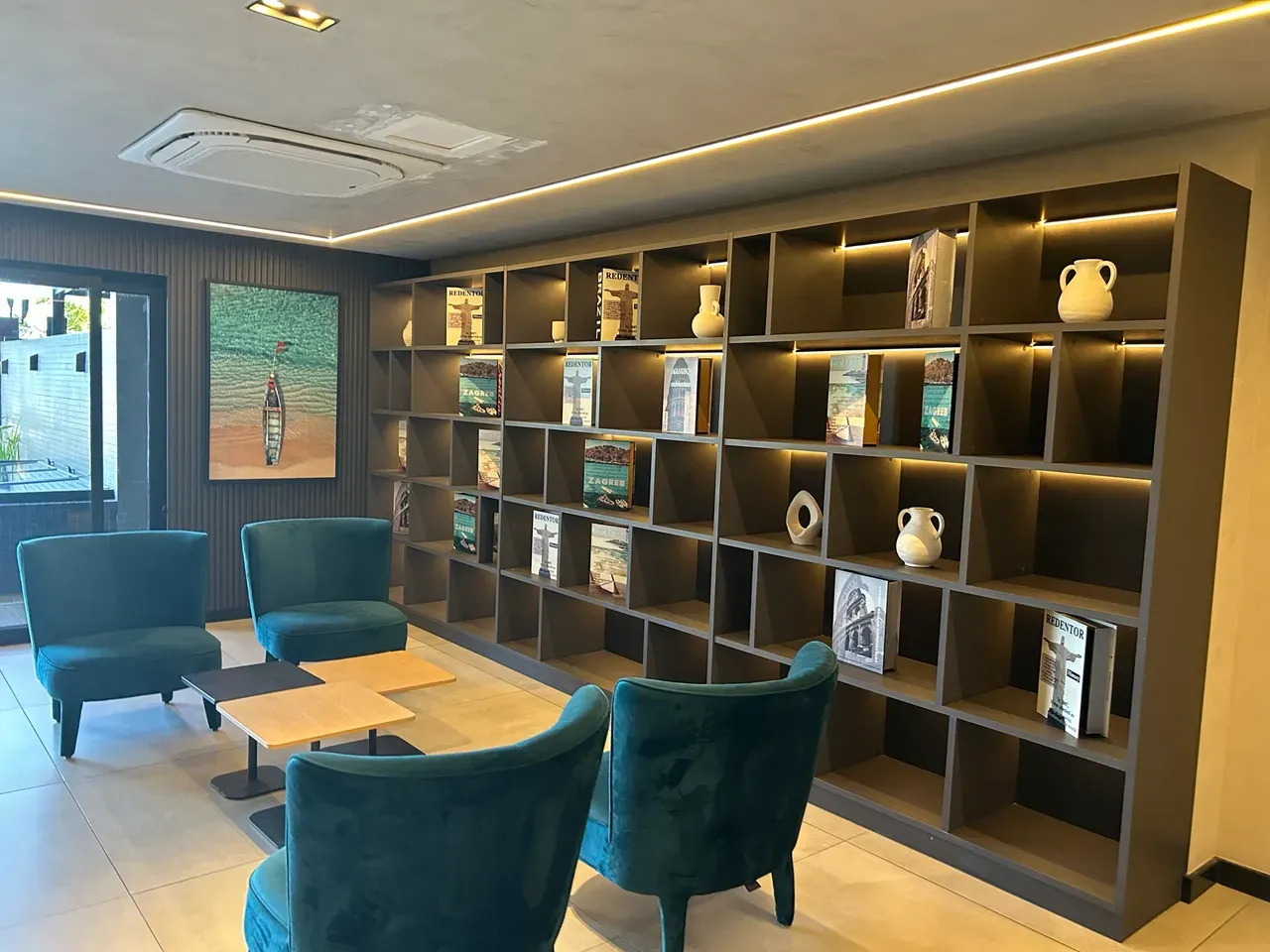 Furnished ground-floor apartment 145 m² with 2 en-suites