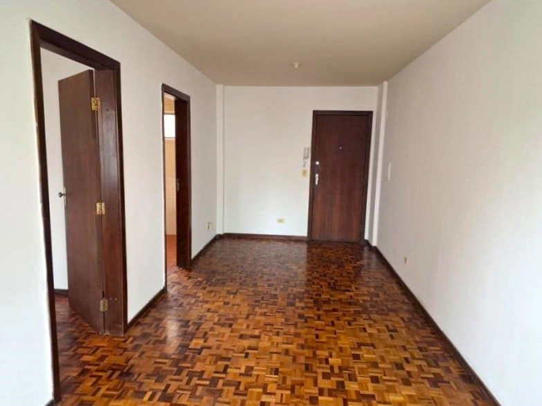Apartment, 45 m², with wood or laminate floors — photo 7