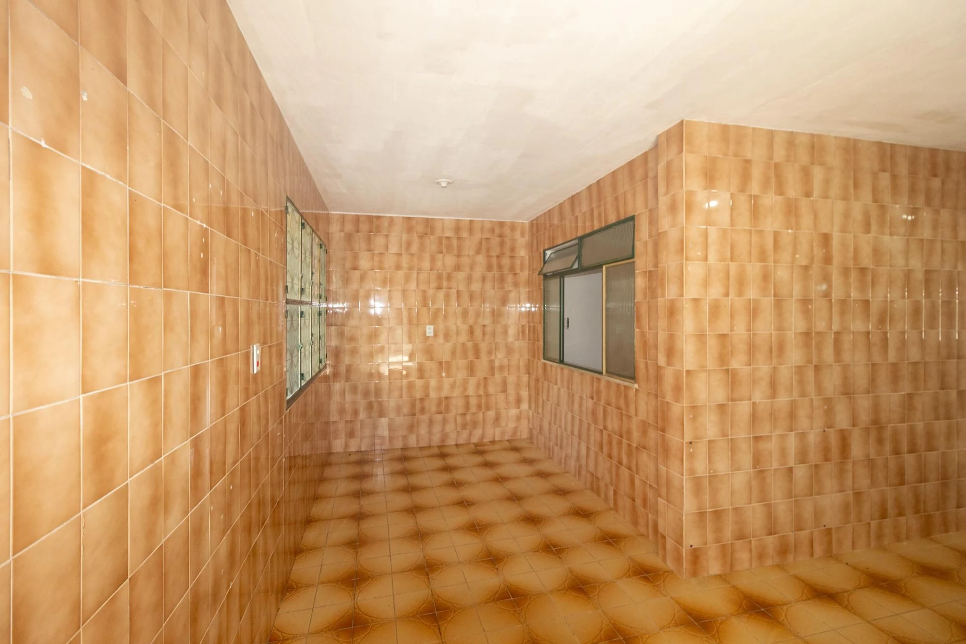 2-bedroom house with a garden — photo 28