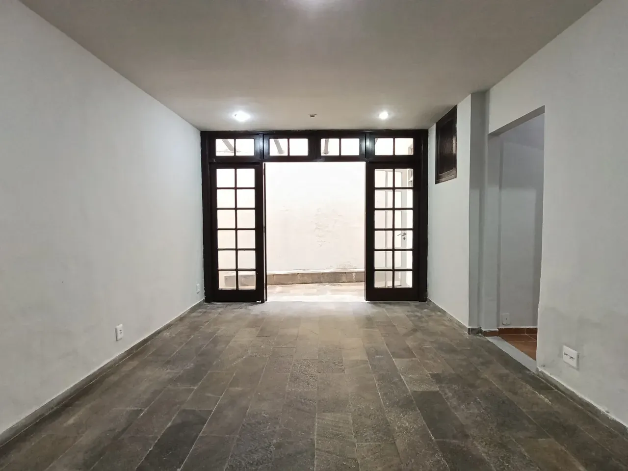 3-bedroom apartment, 1 with its own bathroom, 81 m² — photo 36