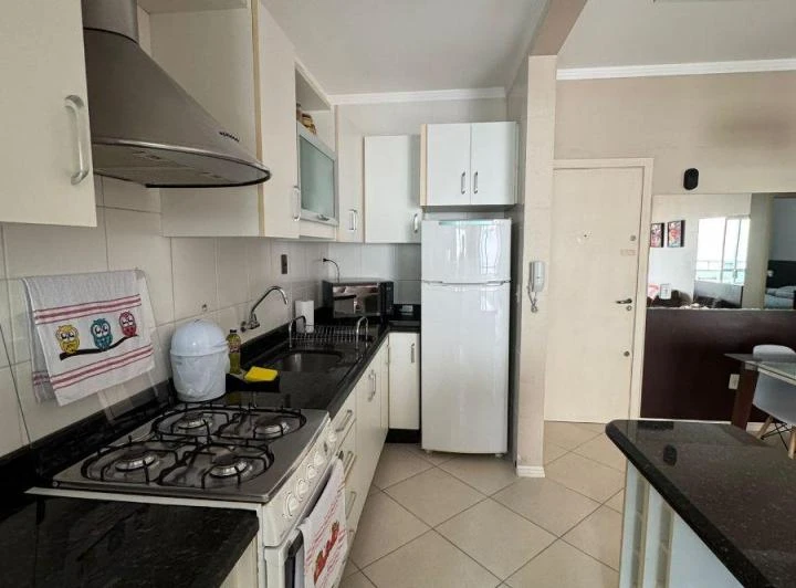 Apartamento amueblado de 95 m² con 2 dormitorios y suite — photo 2