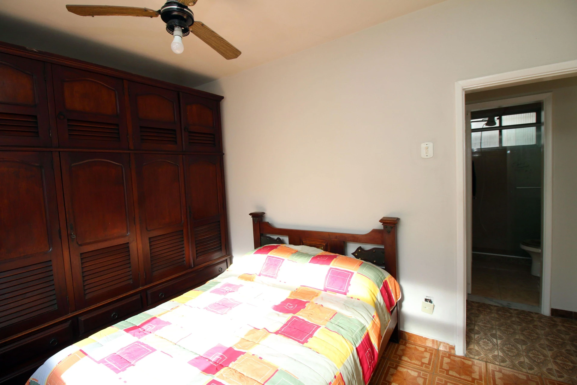 Rental apartment with 2 bedrooms and a balcony — photo 14
