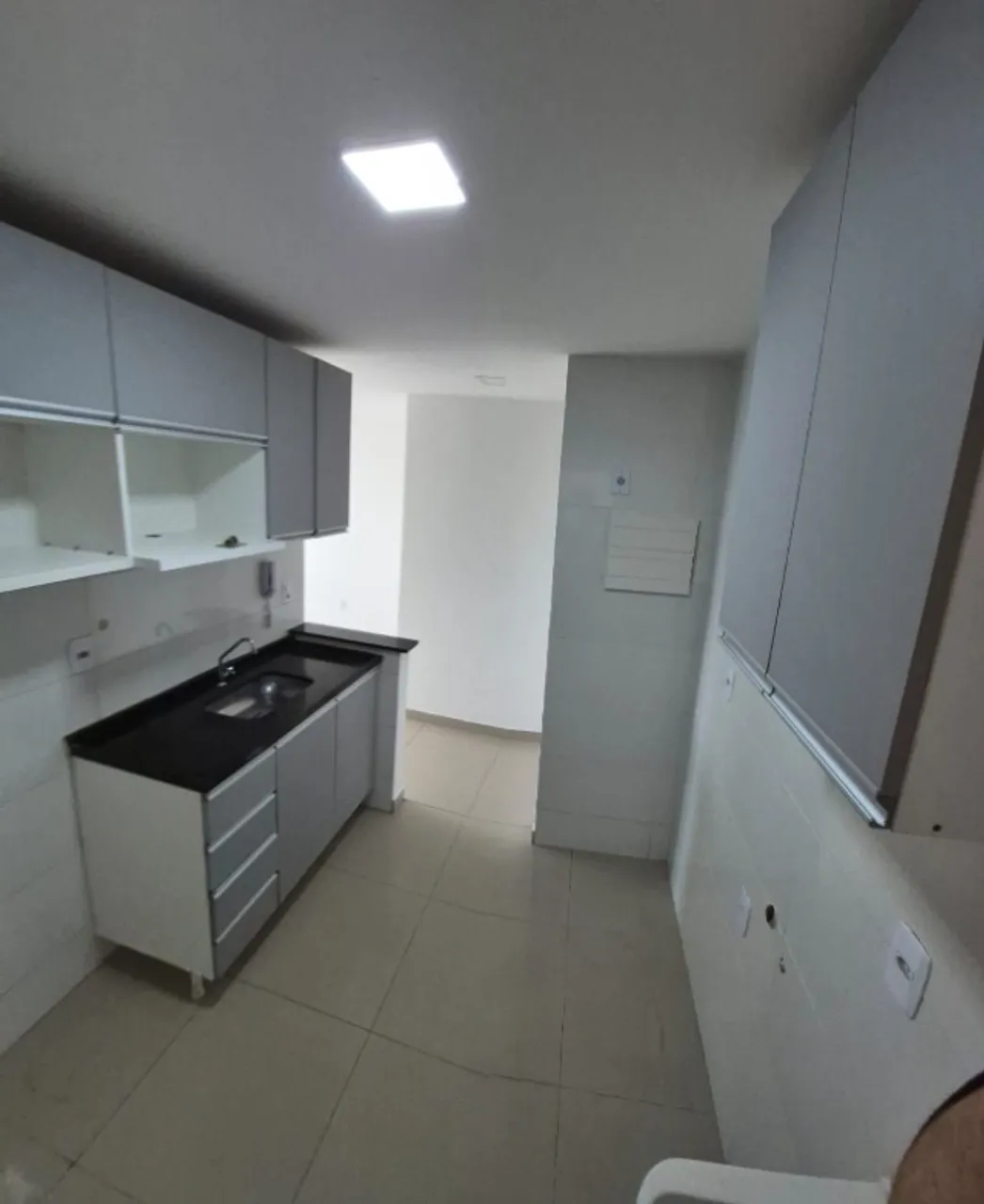 2-bedroom apartment with a balcony — photo 8