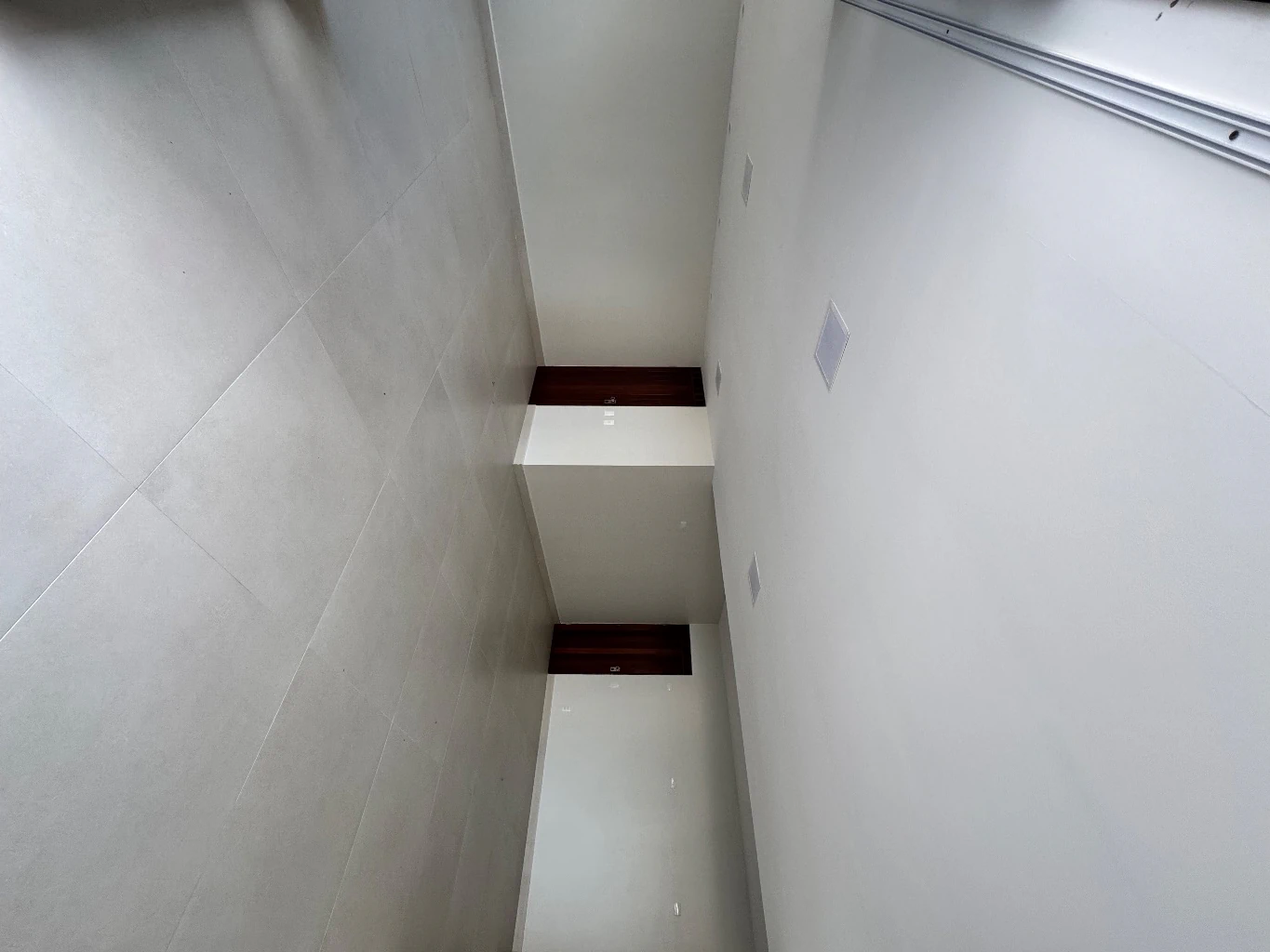 4-bedroom apartment with 2 parking spots and pets allowed — photo 3