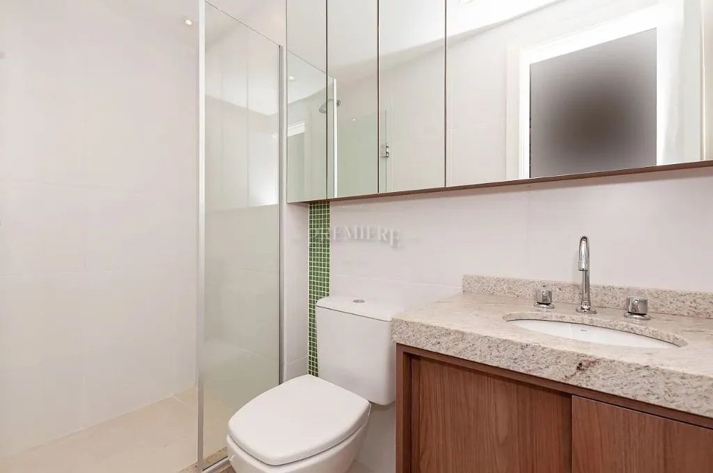 Furnished 1-bedroom apartment with floor-to-ceiling windows — photo 7