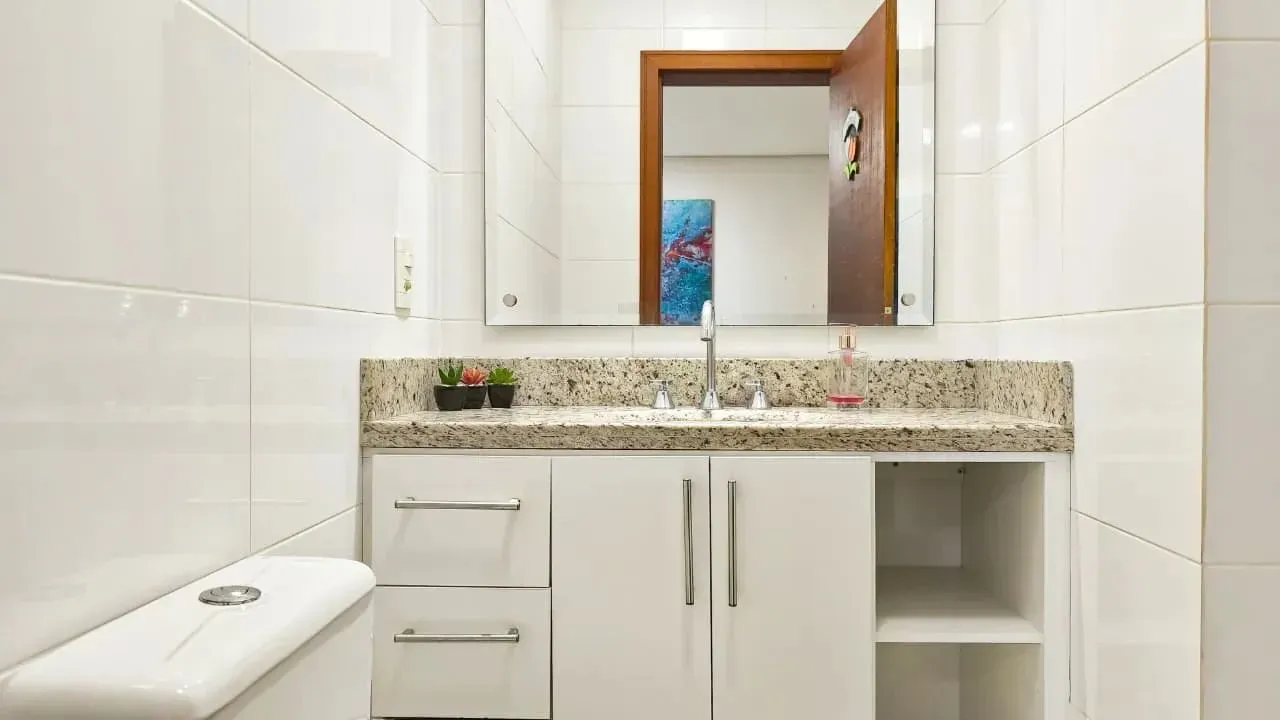 2-bedroom apartment in a building with a pool — photo 24
